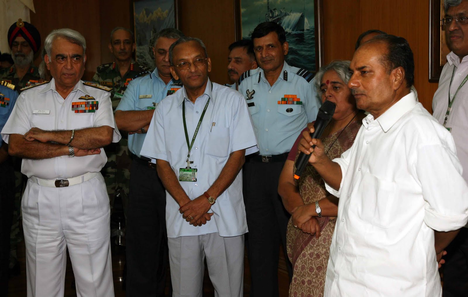 [FAREWELL-716785.jpg]