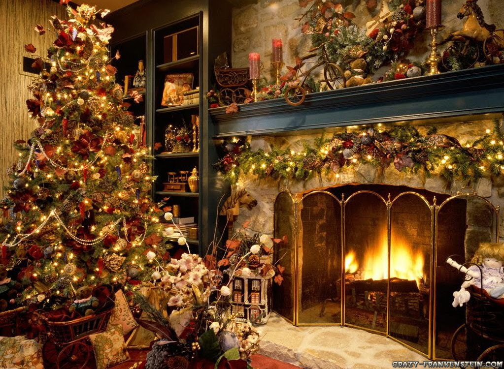 [christmas-tree-inside-the-house+[DesktopNexus.com].jpg]