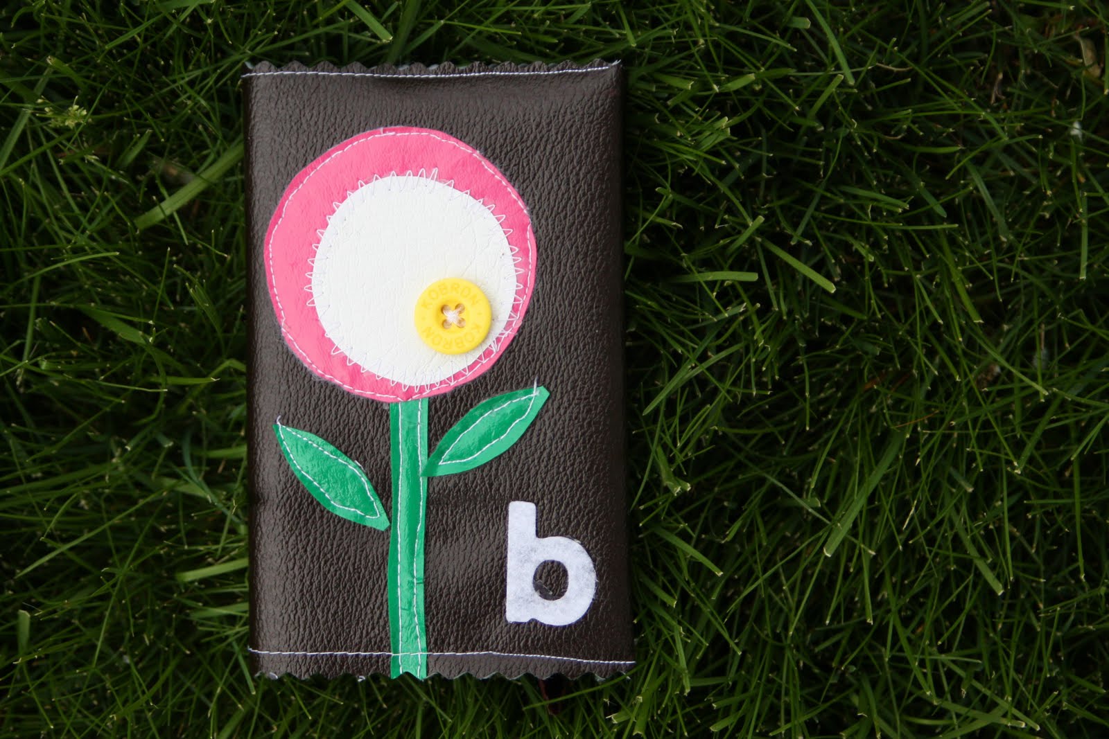 Thisnthat; a little crafting Vinyl Book Cover