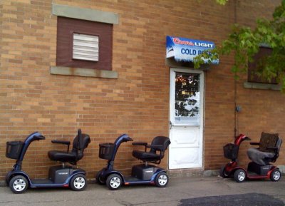 [090623-biker-bar.jpg]