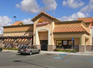 [090930-moreno-beach2.jpg]