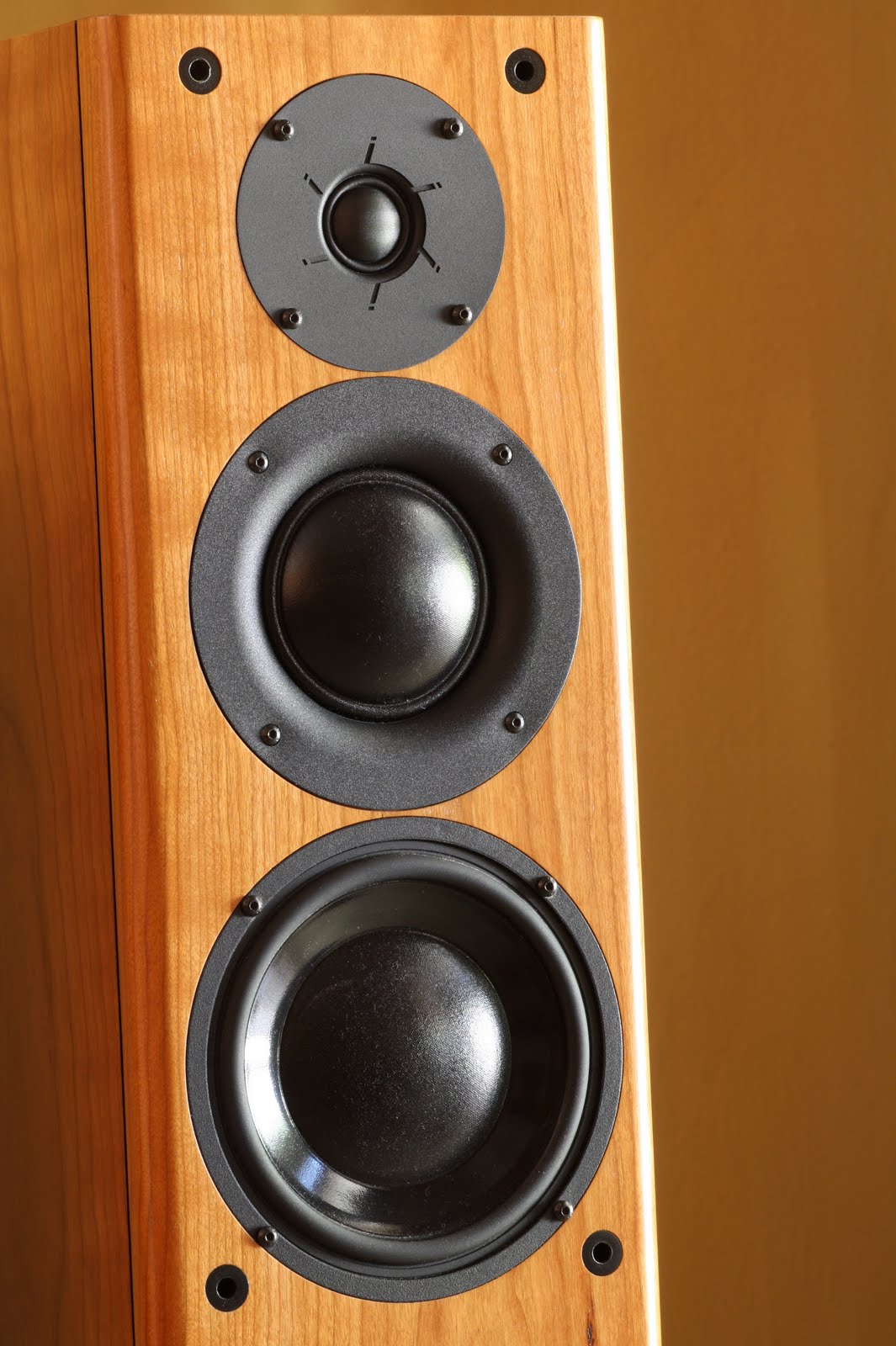 British sound with 'unBritish' bass