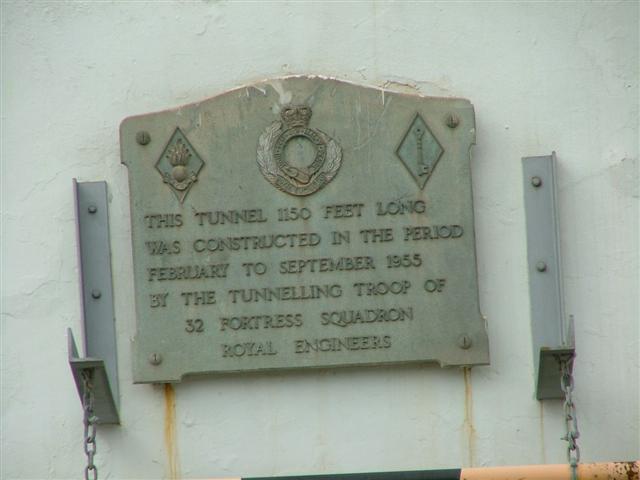 Tunnel Beach - facts