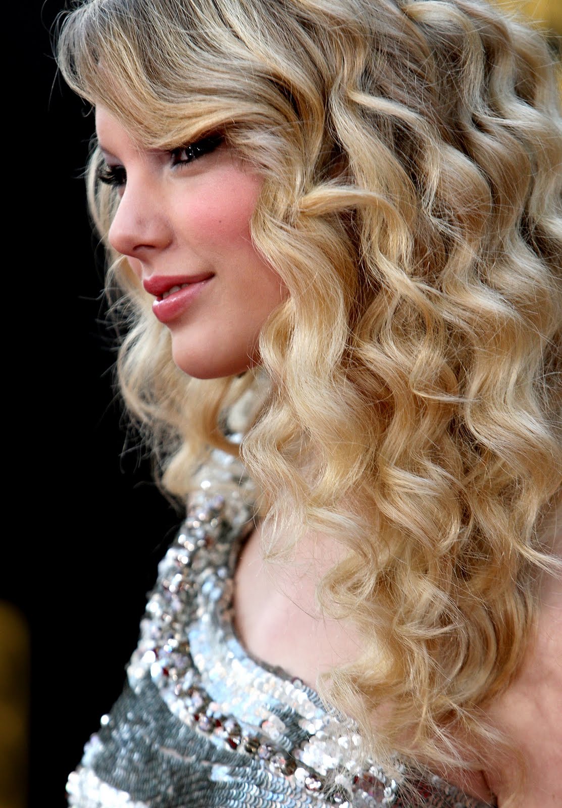 Taylor Swift Natural Hair, Long Hairstyle 2011, Hairstyle 2011, New Long Hairstyle 2011, Celebrity Long Hairstyles 2036