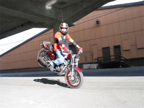 wheelies_008.jpg