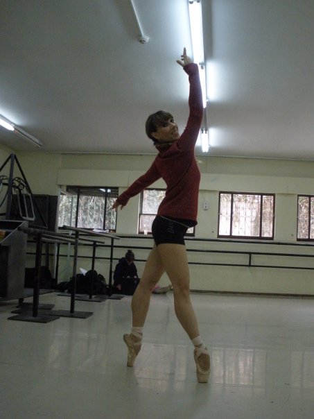 [ballerina+calves+2.jpg]