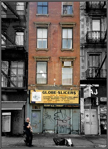 EV Grieve: Blondie bemoans the scene; talks haunted Bowery homes