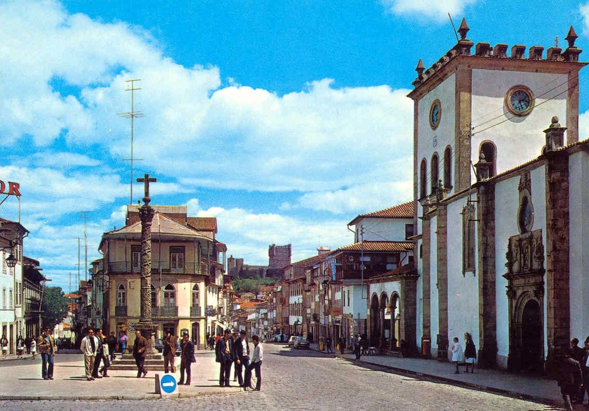 [Bragança+-+Largo+da+Sé+(p).jpg]