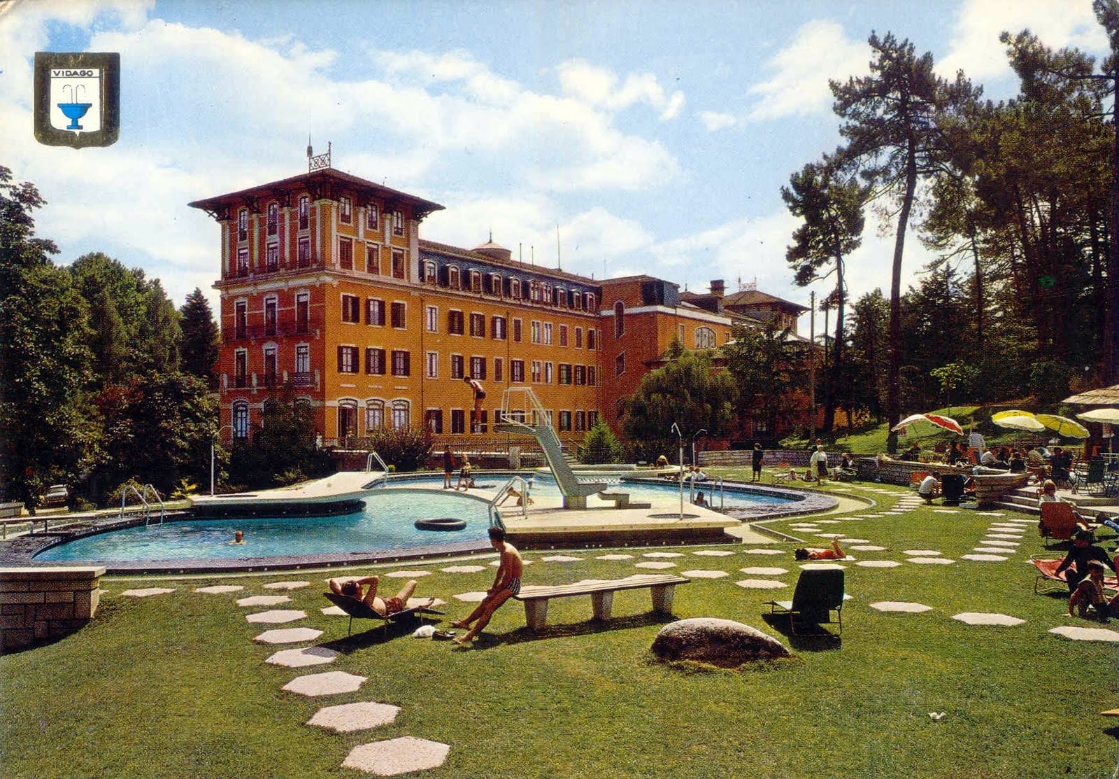 [Vidago+-+Piscina+da+Estância+(p).jpg]