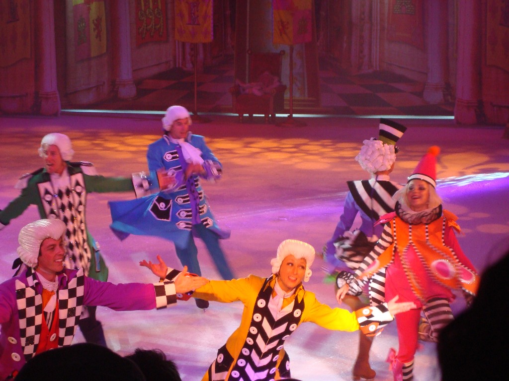 Let's Talk Travel: The Shows, The Entertainment Place, and around the ...