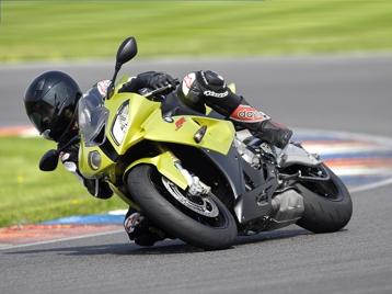 Vines bmw guildford service department