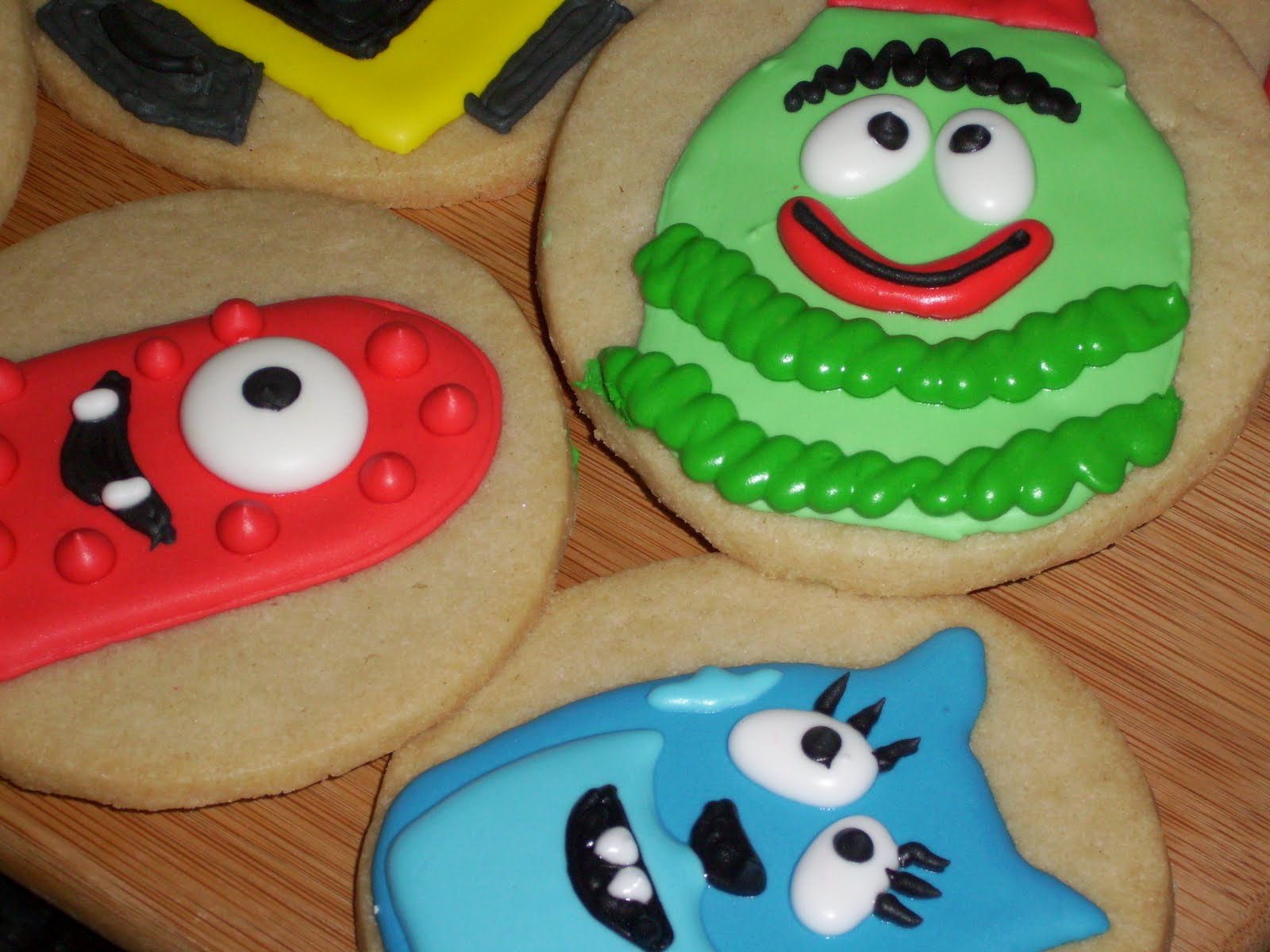 Sweet Seasons Bakery Yo Gabba Gabba Iced Sugar Cookies!
