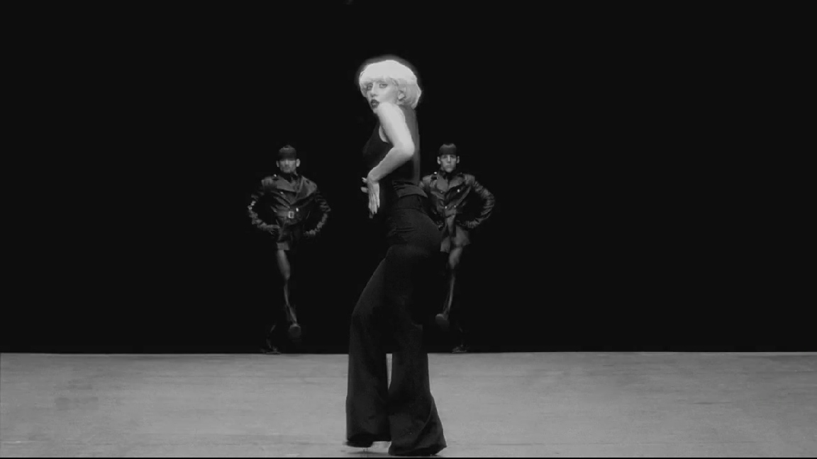 Леди гага алехандро клип. Леди Гага Алехандро. Леди Гага Алехандро танцоры. Lady Gaga Alejandro обложка. Костюм леди Гаги Alejandro.