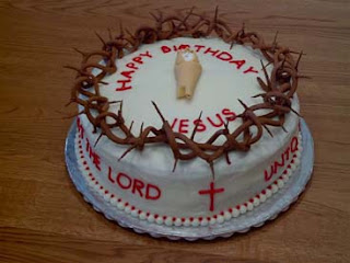 Happy Birthday Jesus Christmas cake decoration with Cross and Crown of thorns white cake on this festival Christmas day free download Christmas religious photos decorated and Christian pictures