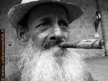 [Cuba - Havana, Anciano con puro.jpg]