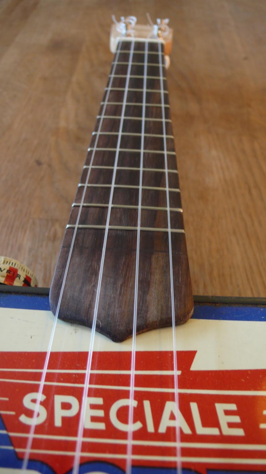 Aël Le Blog Fabrication d'un Ukulele Bidon