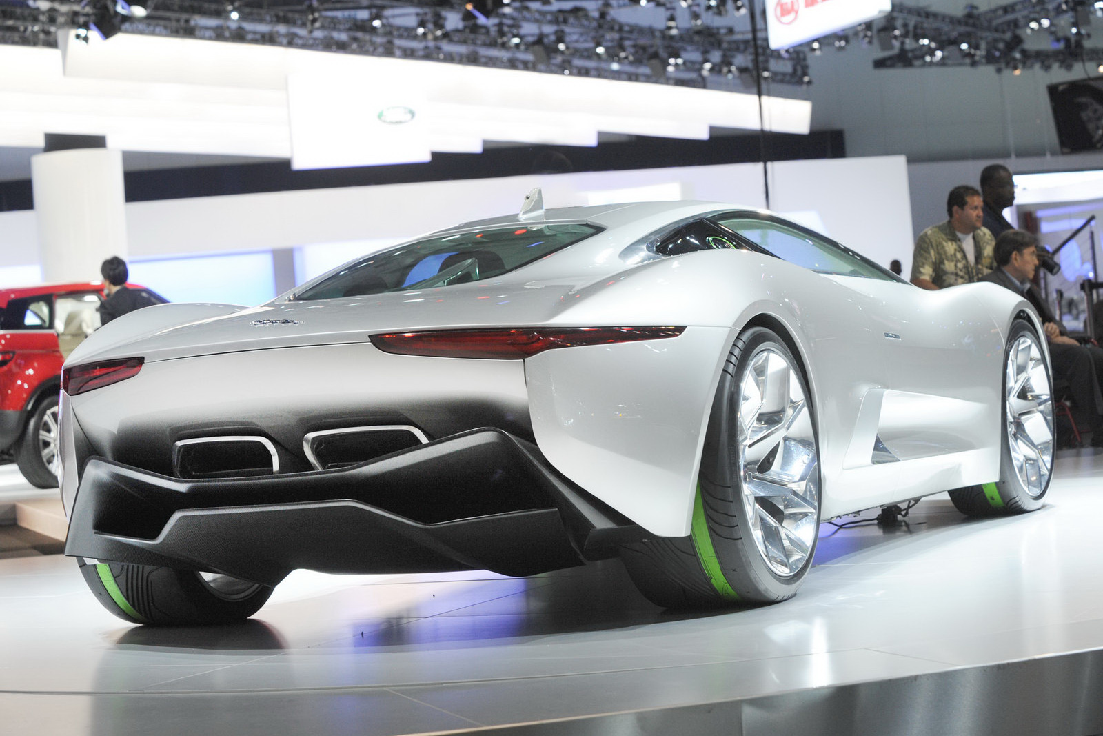 Jaguar cx75