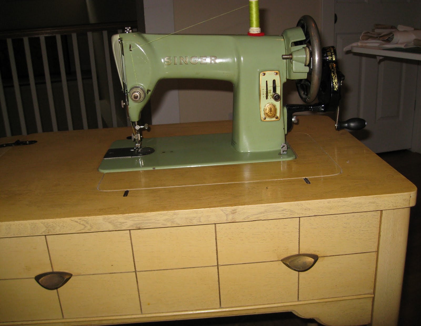 Mingling Yarn Lean, green sewing machine