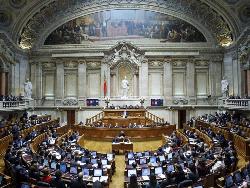 [parlamento_portugal.jpg]