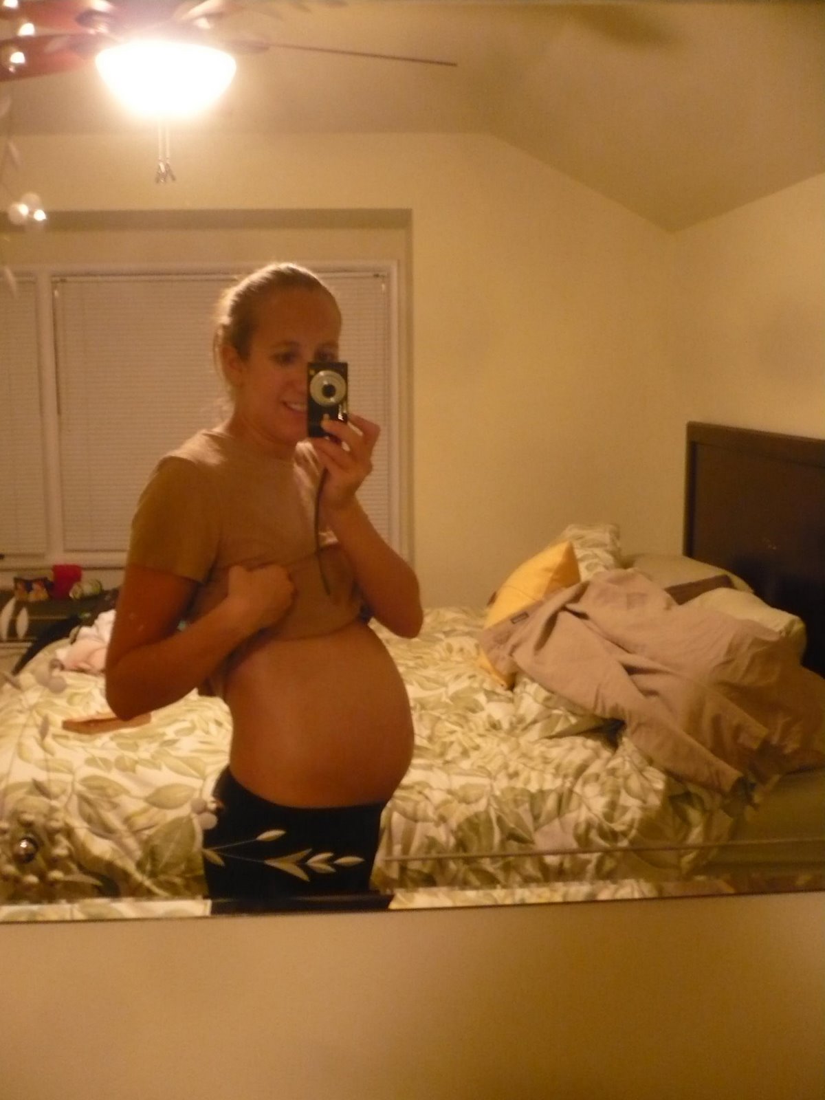 [28+Week+Bump+3.jpg]