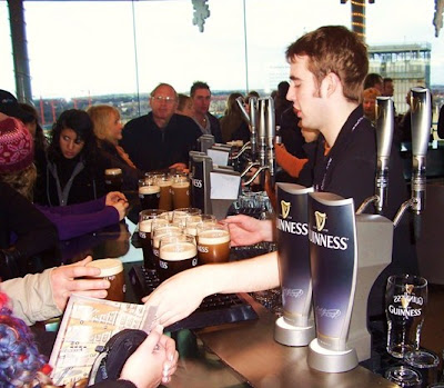 La Multi Ani, Guinness! 250 azi!