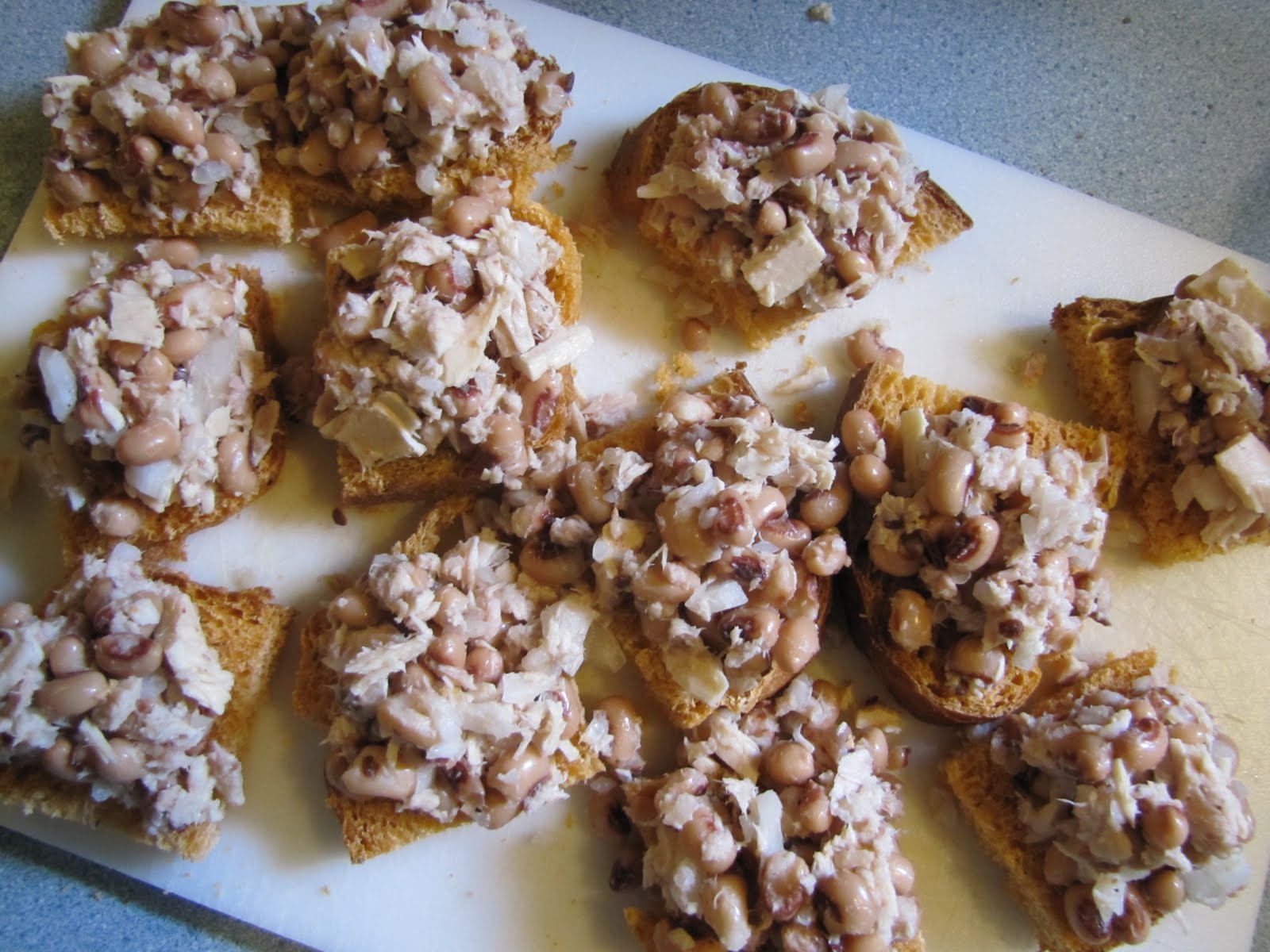 A'lil Country Sugar I Have Seen The Lite/Light Blackeyed Pea Tuna Salad