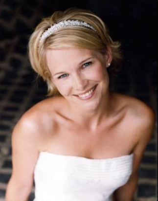 Short Bridesmaid hair styles. The short hair style is much easier to