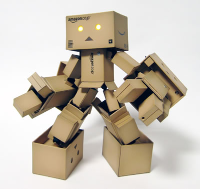 [kaiyodo_revoltech_danboard09.jpg]