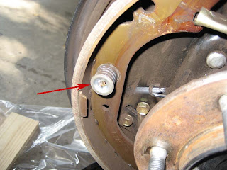 My Toyota Tundra: Upgrading rear brakes on Toyota Tundra 2002