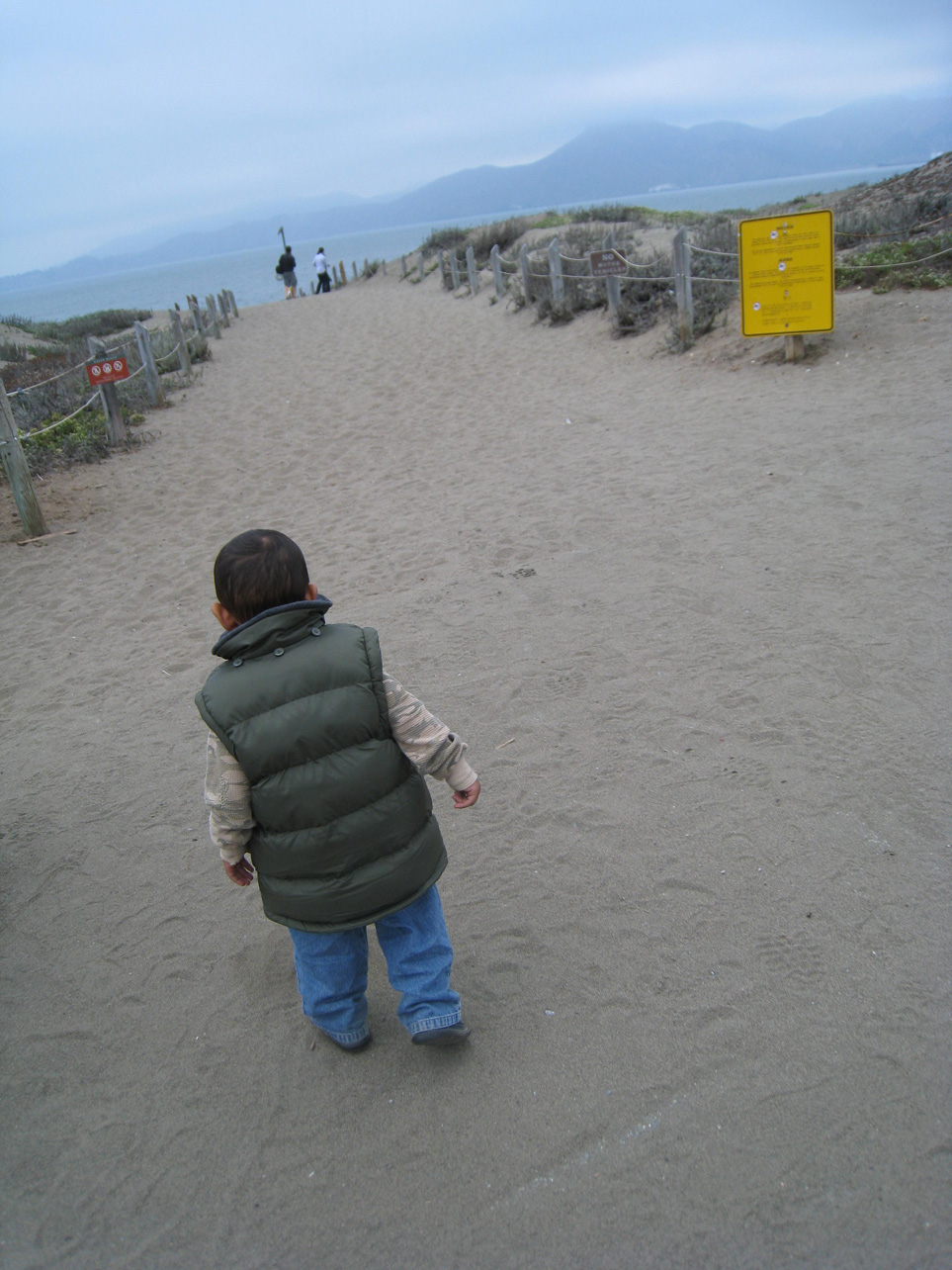 [Walking-to-San-Fran-Bay.jpg]