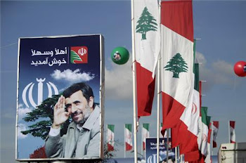 Ahmadinejad begins Lebanon trip