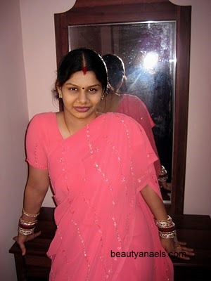 Mallu Masala Boobs: Tamil Masala Aunties Images