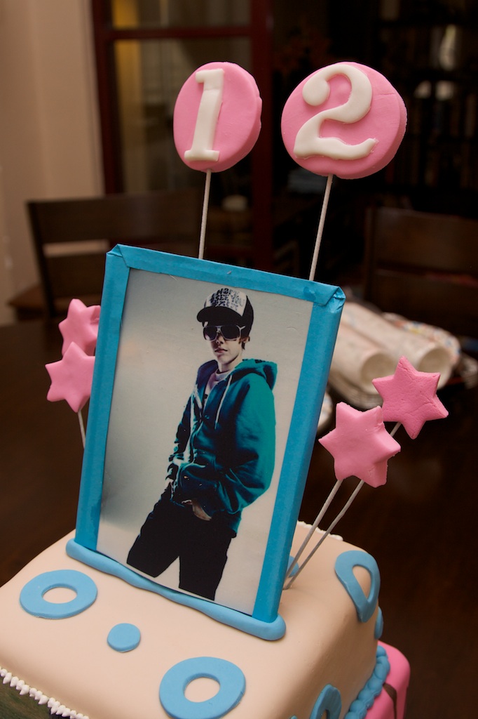 Justin Bieber cake