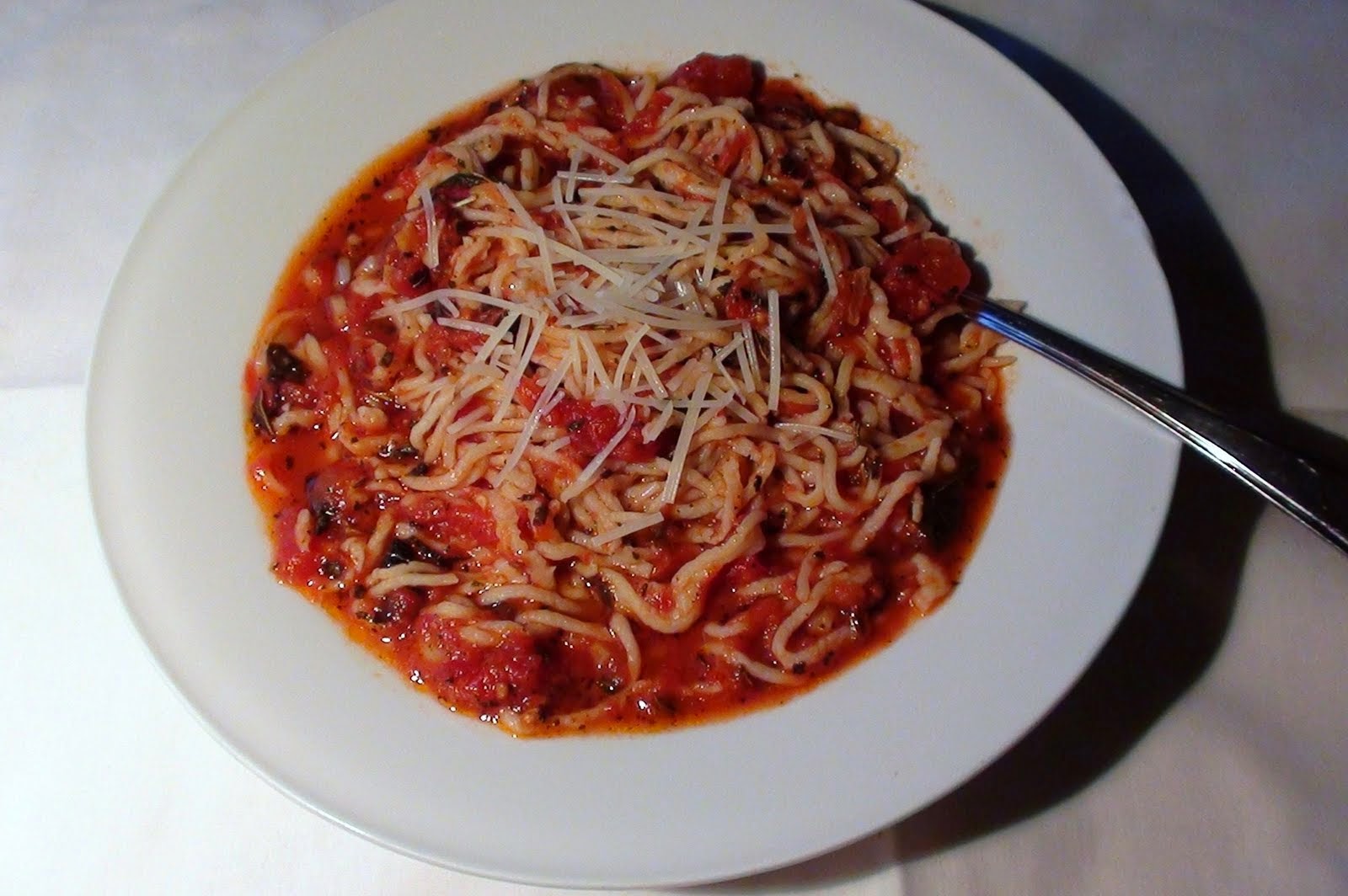 zsuzsa is in the kitchen PASTA IN TOMATO SAUCE