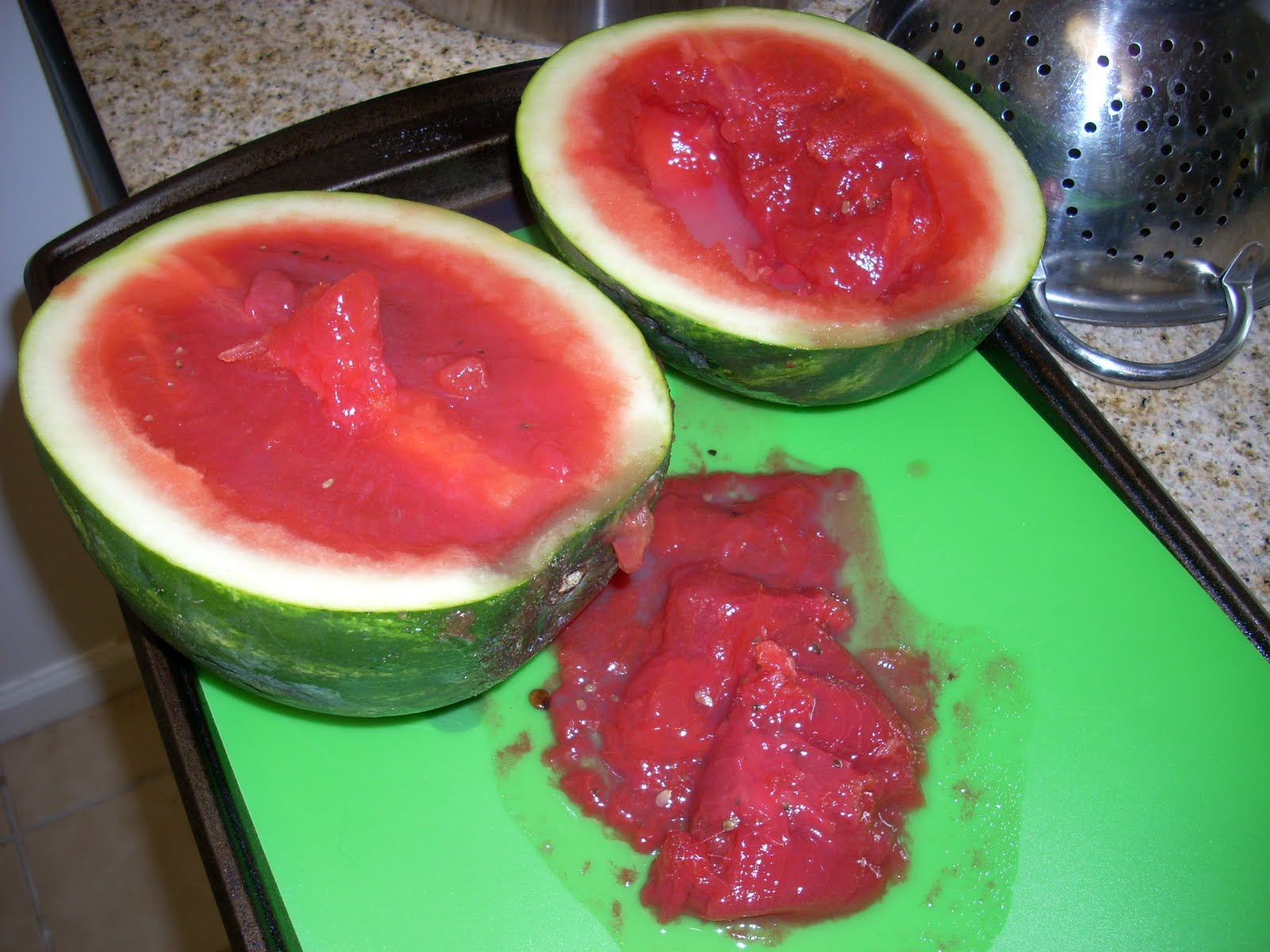 Little Peach, Big Apple Fruit FAIL