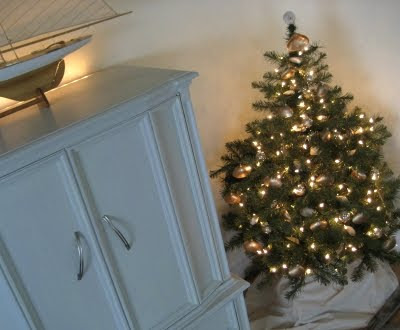 Christmas tree with seashell ornaments