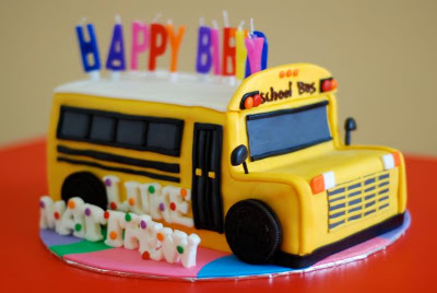 bus%20cake%202.jpg