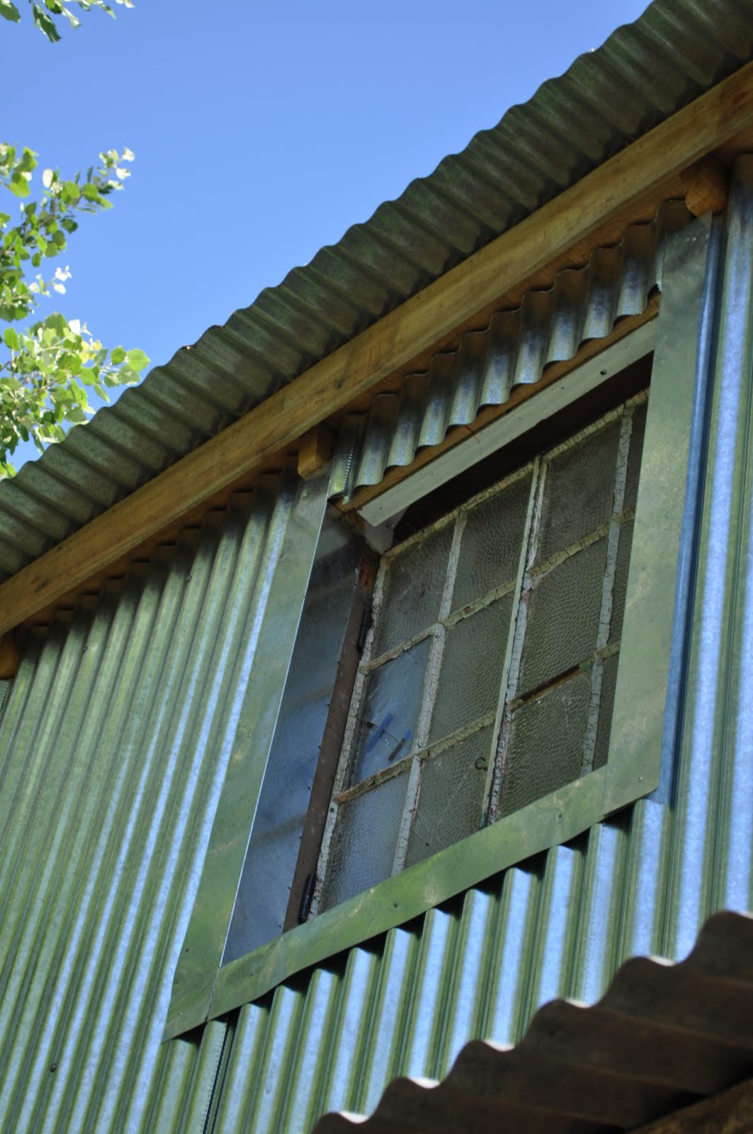 casita: chapa, chapita, chapón 4