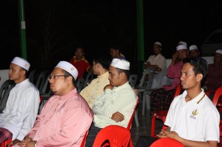 http://3.bp.blogspot.com/_qaPaTzDqCfY/TIxsZhAe48I/AAAAAAAAAeg/cLbdJMIpO0A/s1600/IMG_8917.JPG