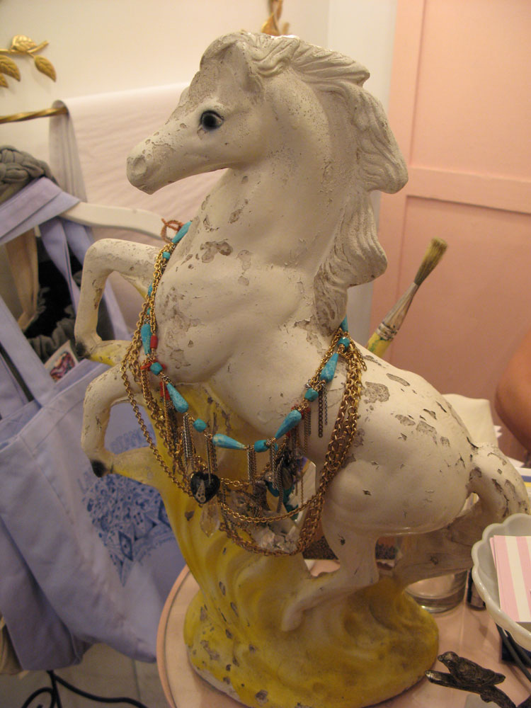 [pony1.jpg]