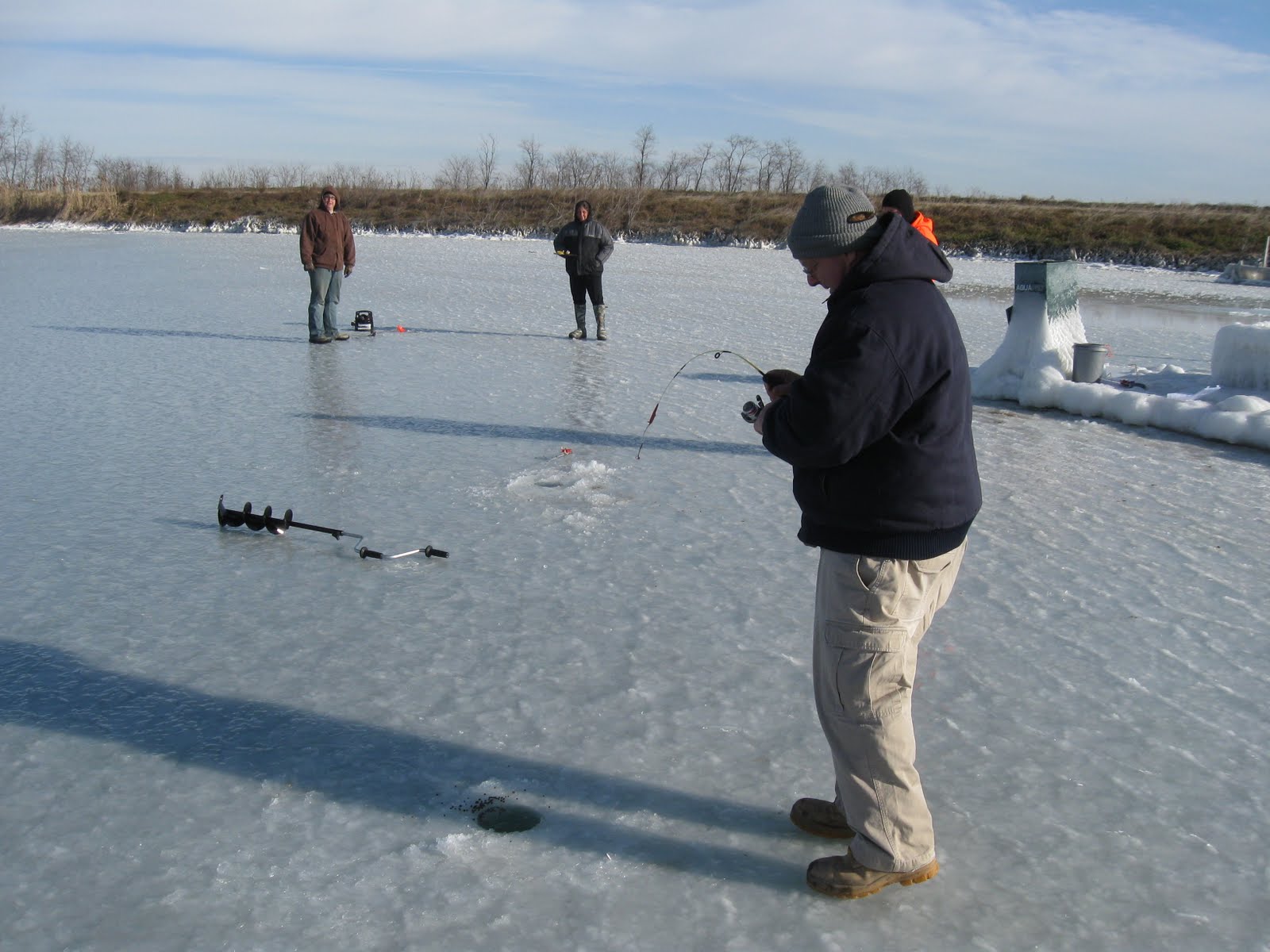 [ice+fishing!+010.JPG]