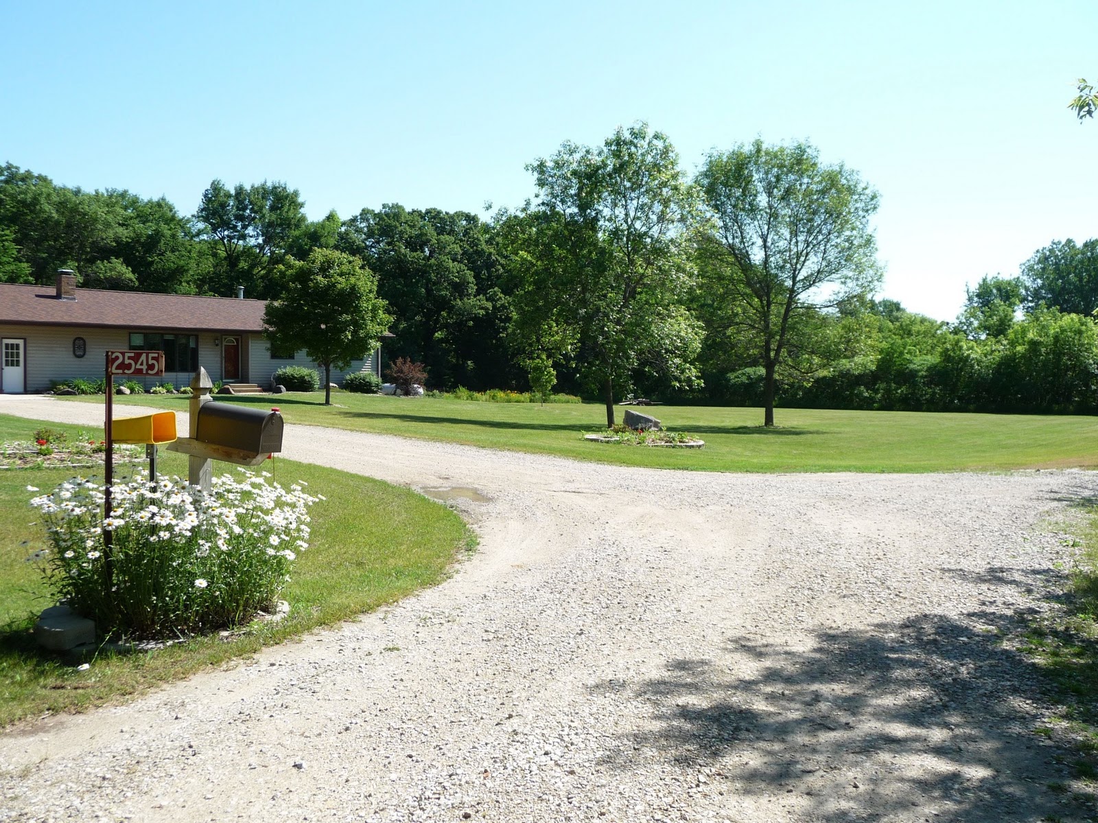 2545 Waterbury Road Acreage Charles City, Iowa