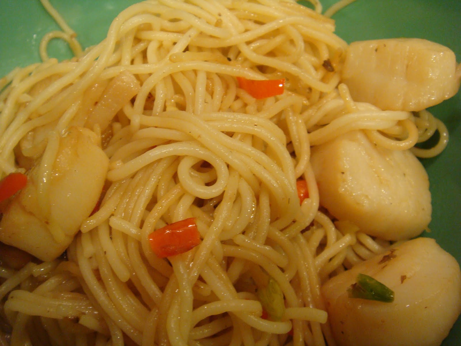 Gourmet Gibbs Scallops, Garden Peppers and Pasta