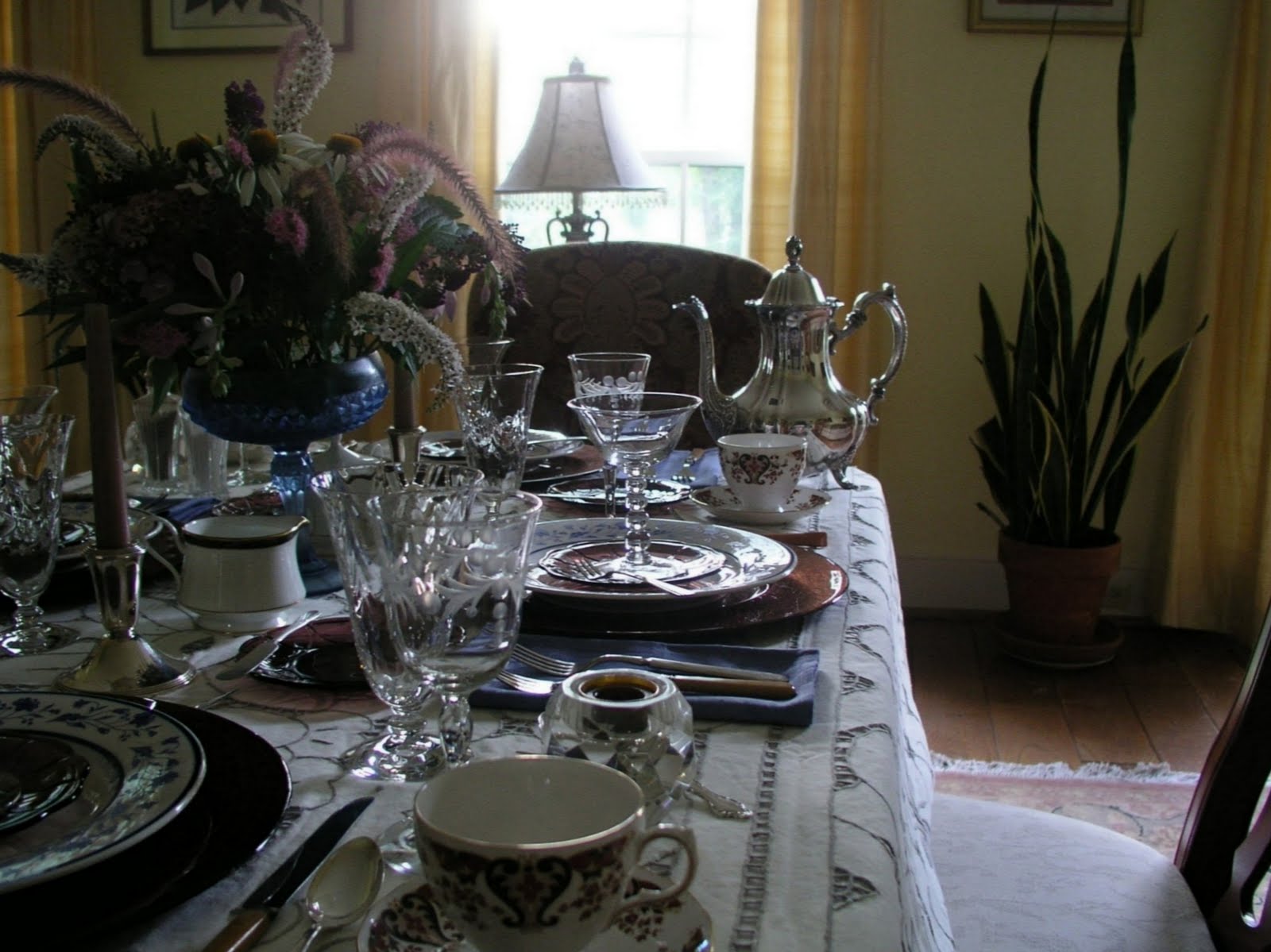 Affordable Accoutrements Sitting Room Table