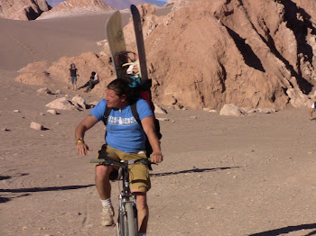 les surfeurs fous de l'Atacama