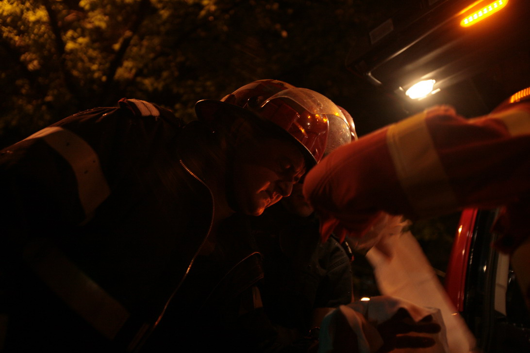 [IMG_7382_Incendiu+Armeneasca+Millenium+Nichitus.JPG]