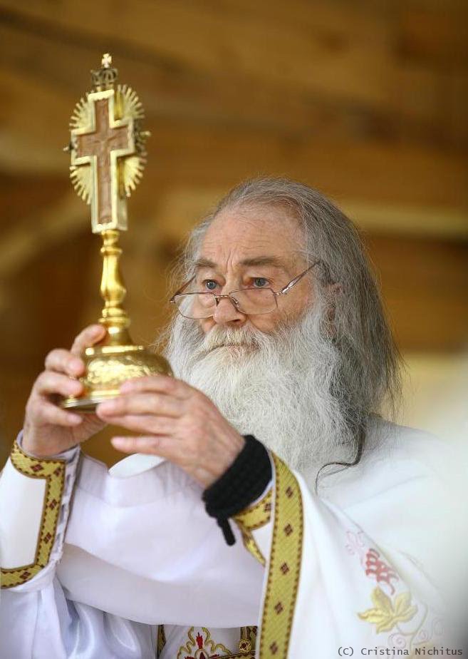 [Parintele+Justin+Parvu+Foto+Cristina+Nichitus.JPG]