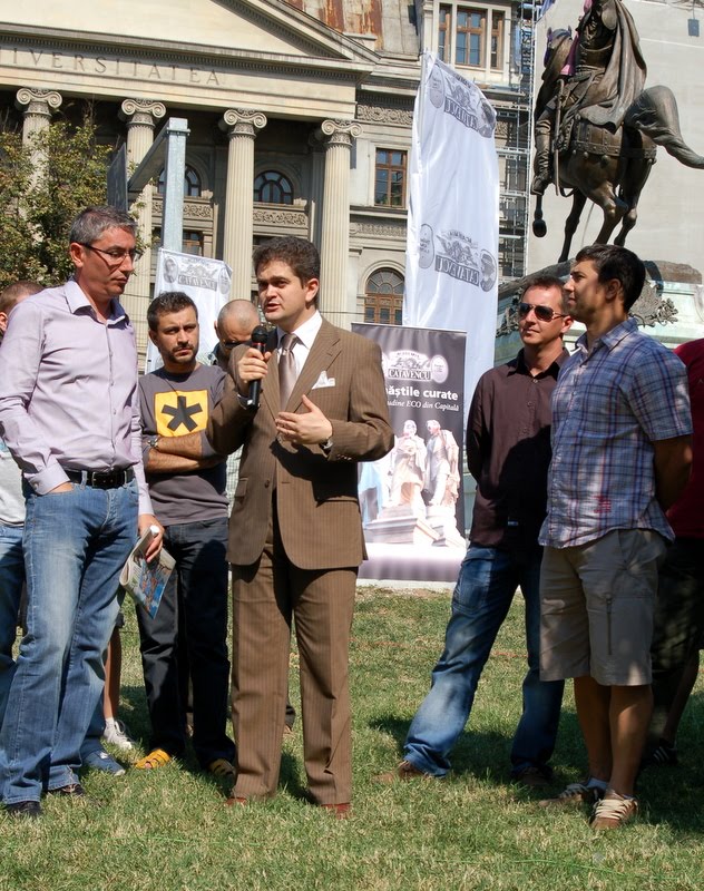 [10+Paleologu+si+Buscu.jpg]