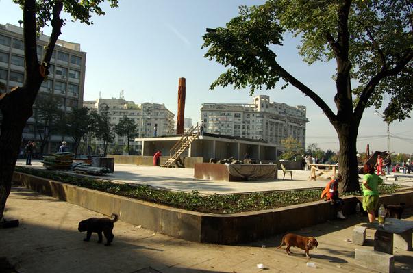 [Monumentul+Holocaustului.jpg]