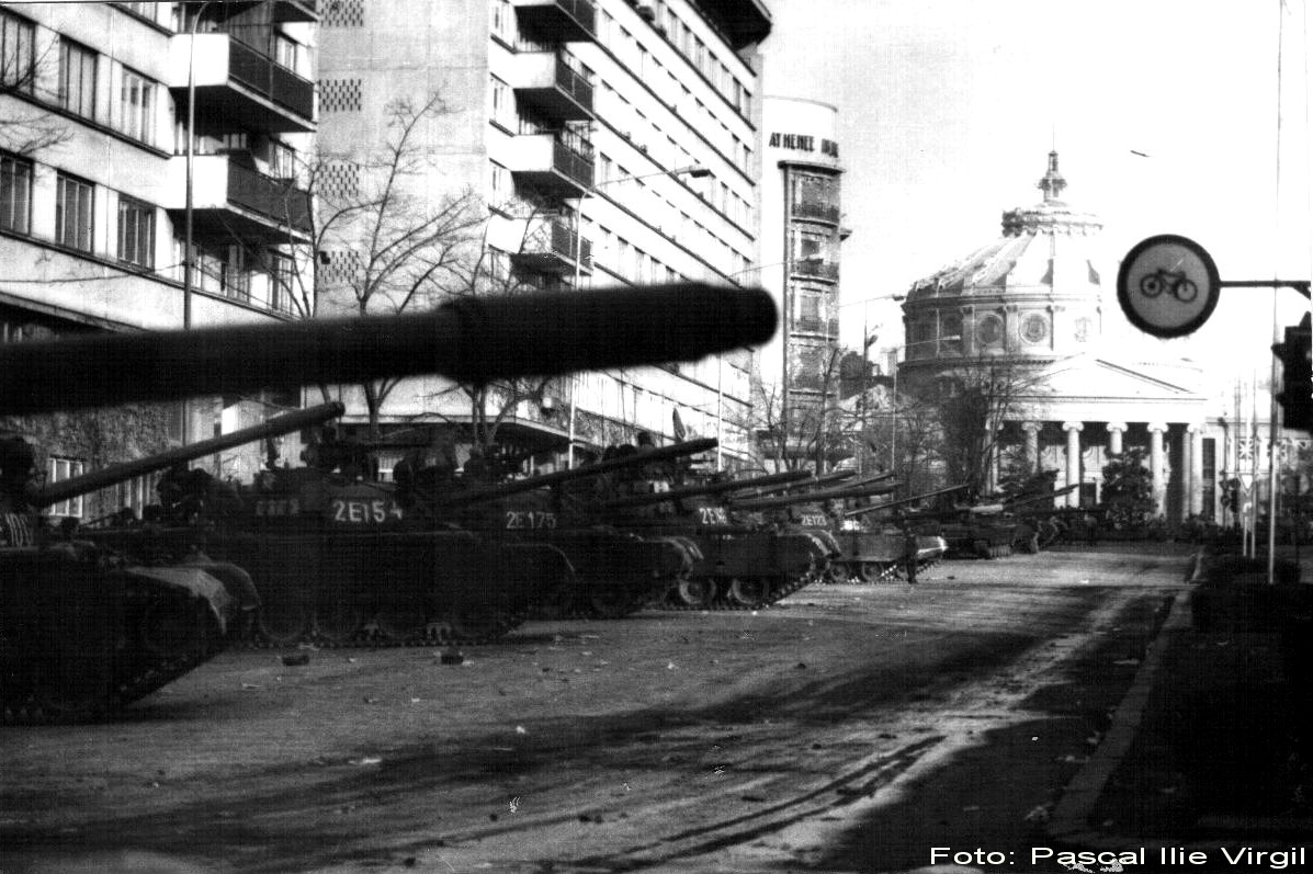 [Pascal+Ilie+Virgil+Decembrie+1989+5.jpg]